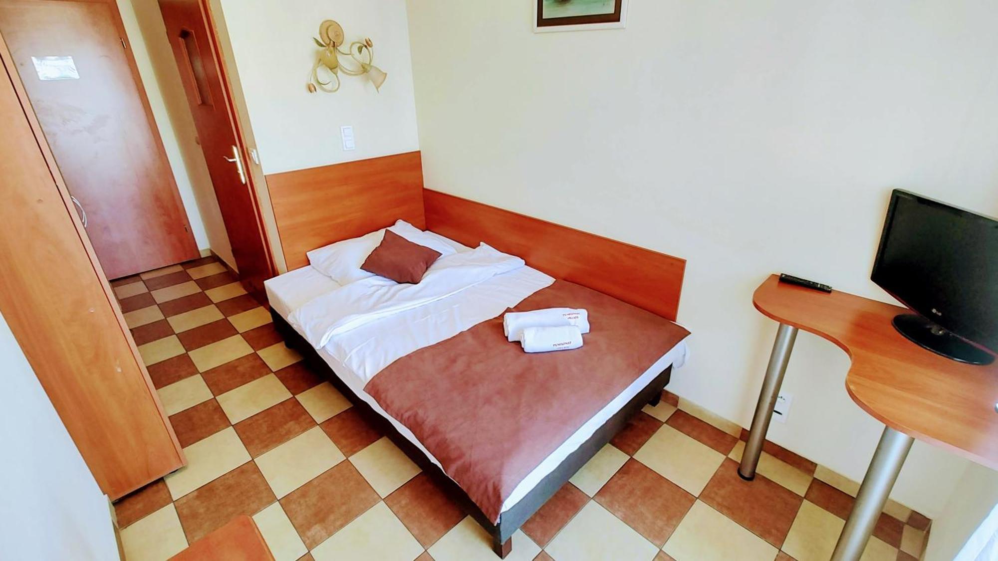 Helios Hotell Mielno  Rum bild
