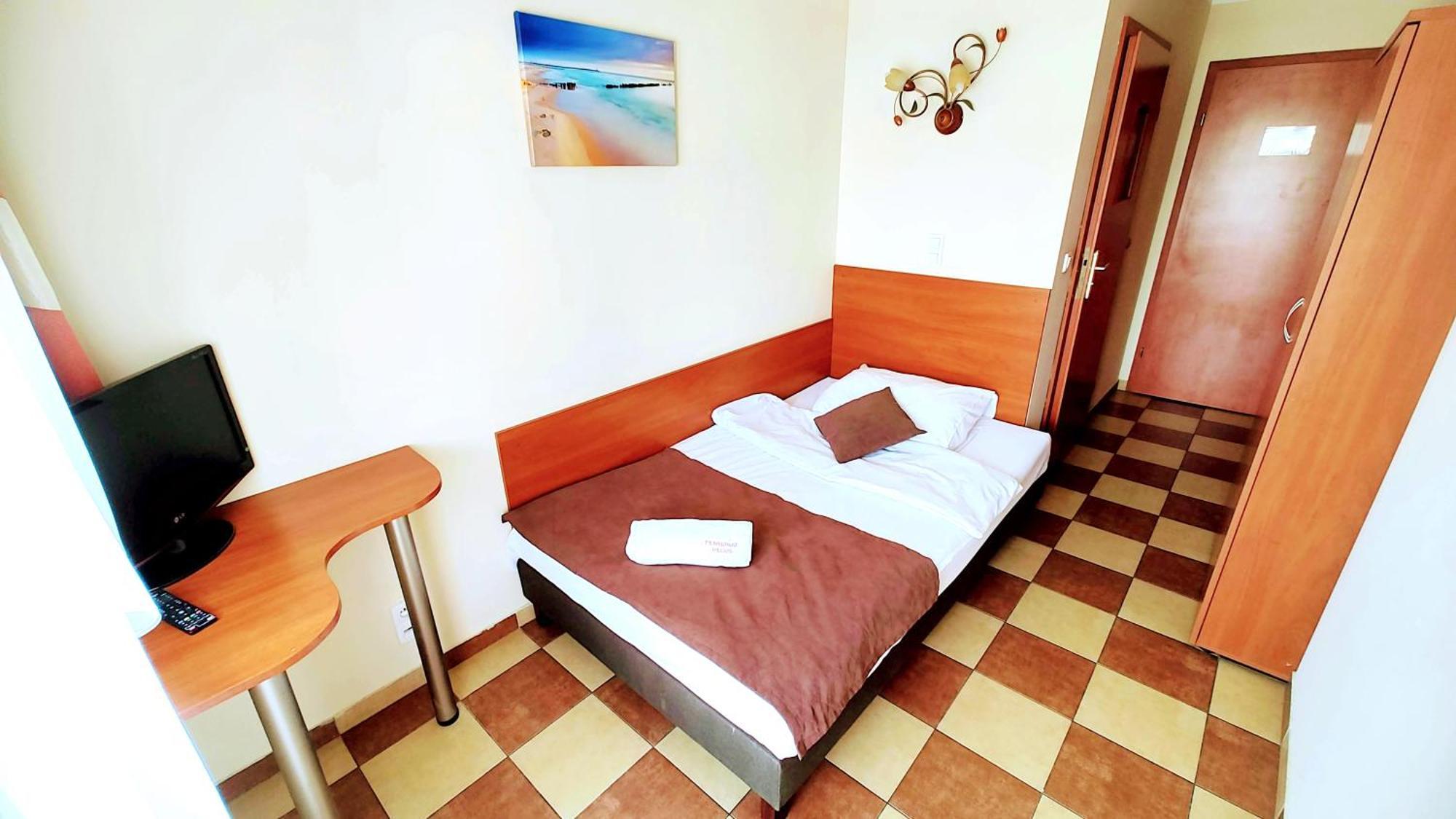 Helios Hotell Mielno  Rum bild