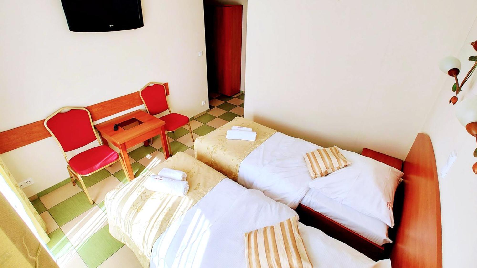 Helios Hotell Mielno  Rum bild