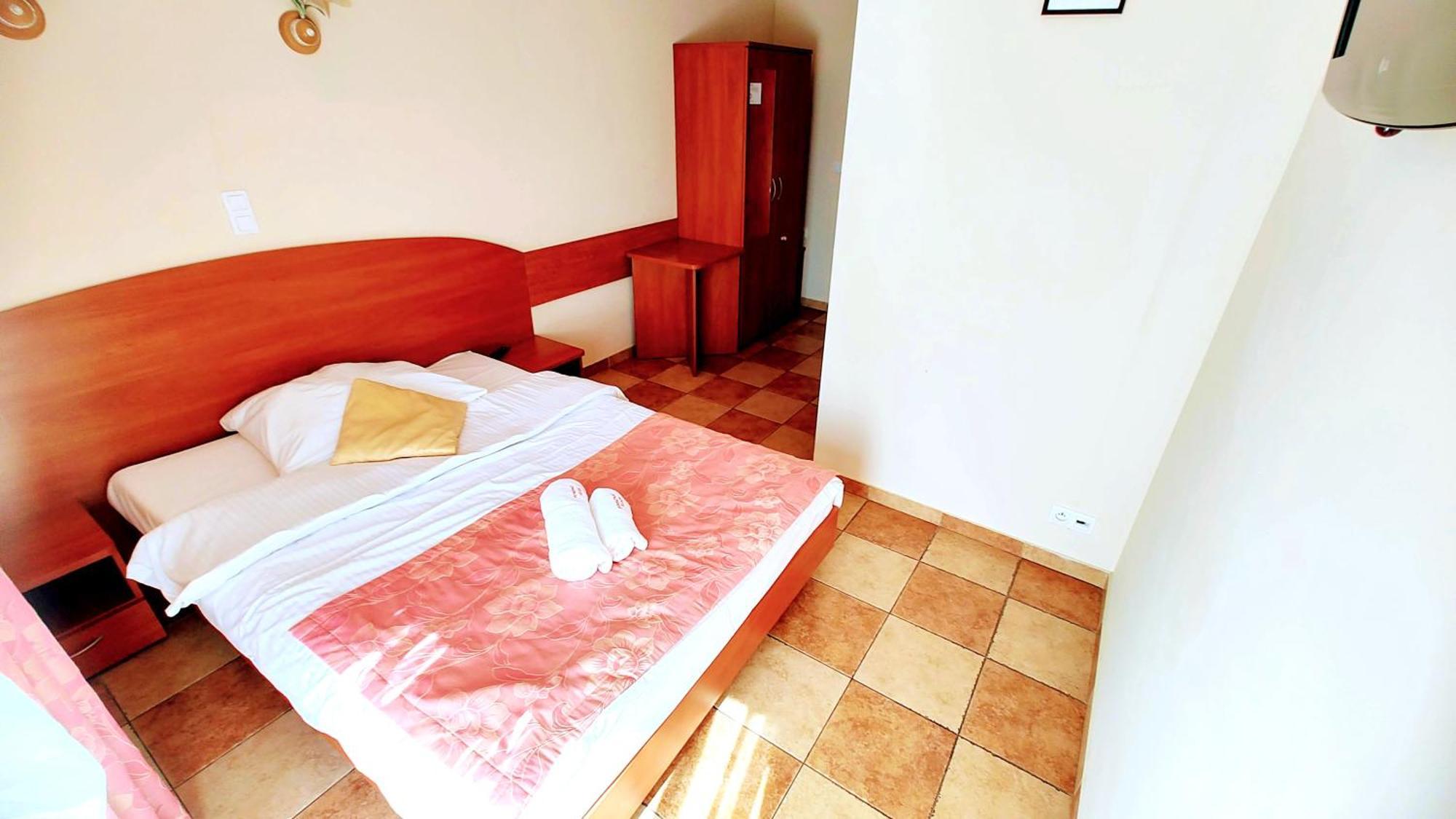 Helios Hotell Mielno  Rum bild
