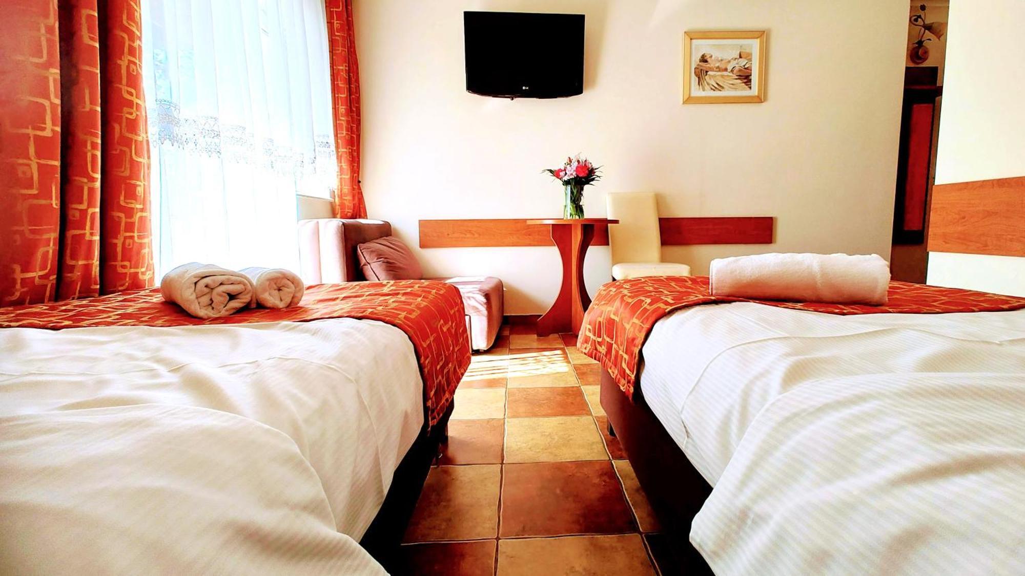 Helios Hotell Mielno  Rum bild