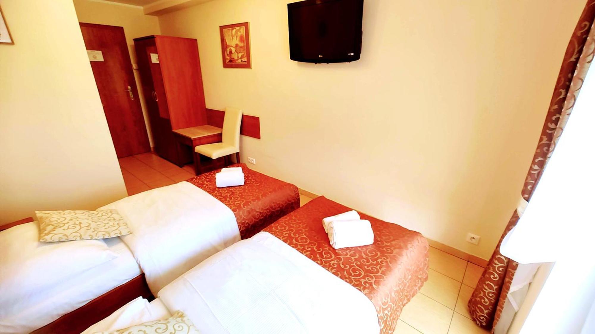Helios Hotell Mielno  Rum bild