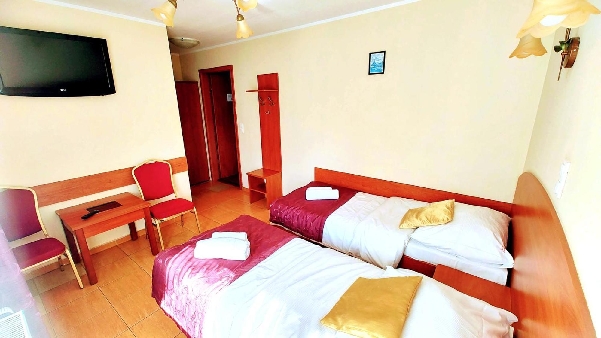 Helios Hotell Mielno  Rum bild